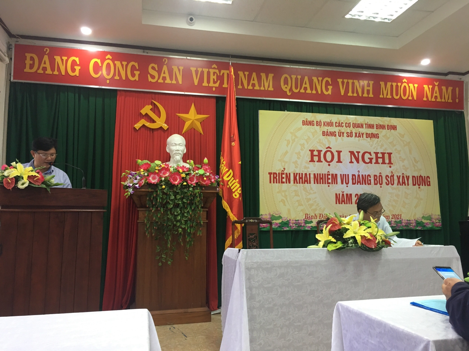 PBT Đảng ủy- Lê Đăng Tuấn báo cáo kết quả công tác năm 2020 và triển khai nhiệm vụ năm 2021