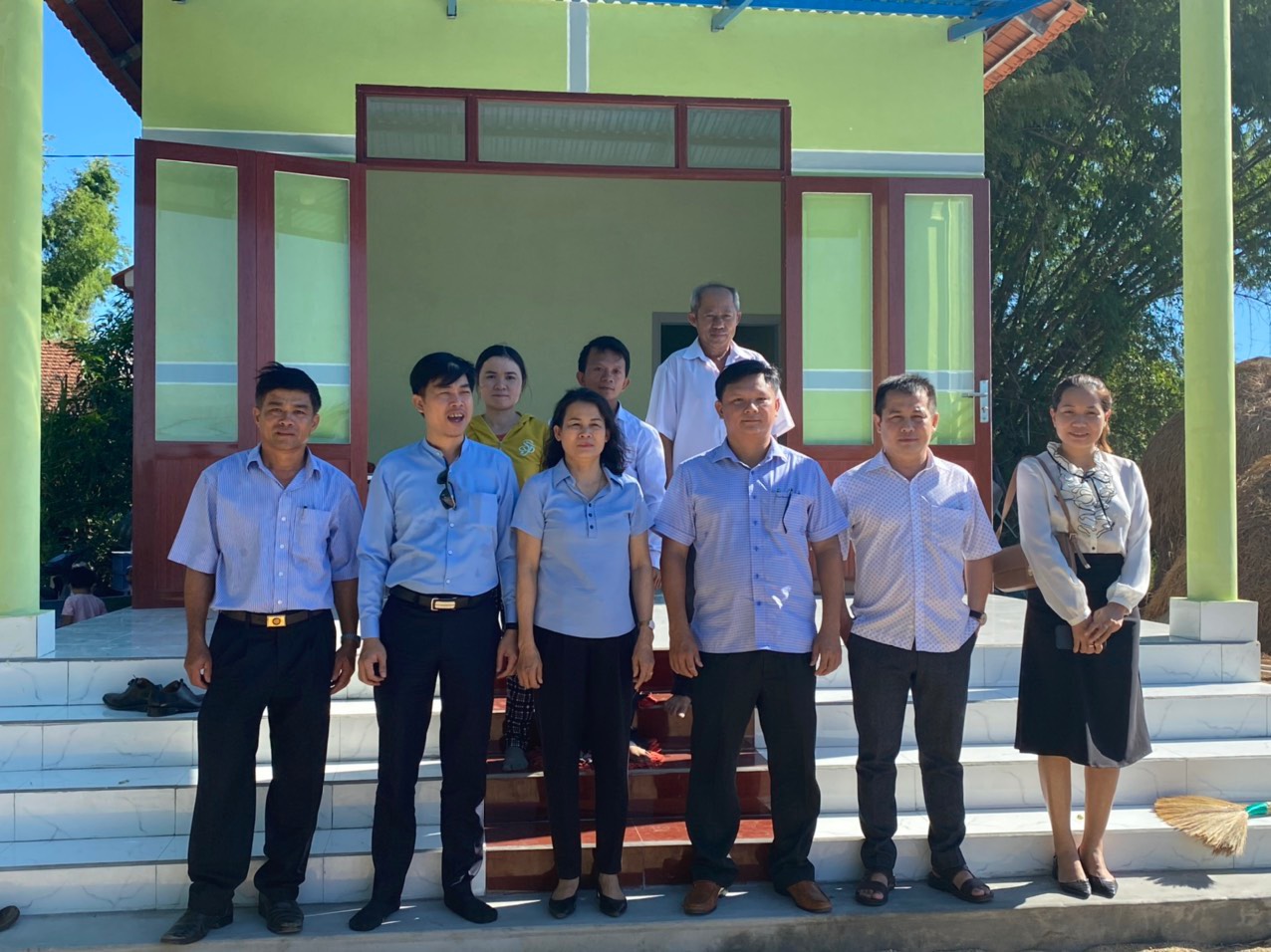 Công đoàn Sở Xây dựng hỗ trợ hộ nghèo xây dựng nhà ở.
